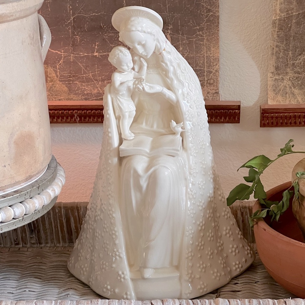 Vintage M.J. Hummel White Flower figurine
